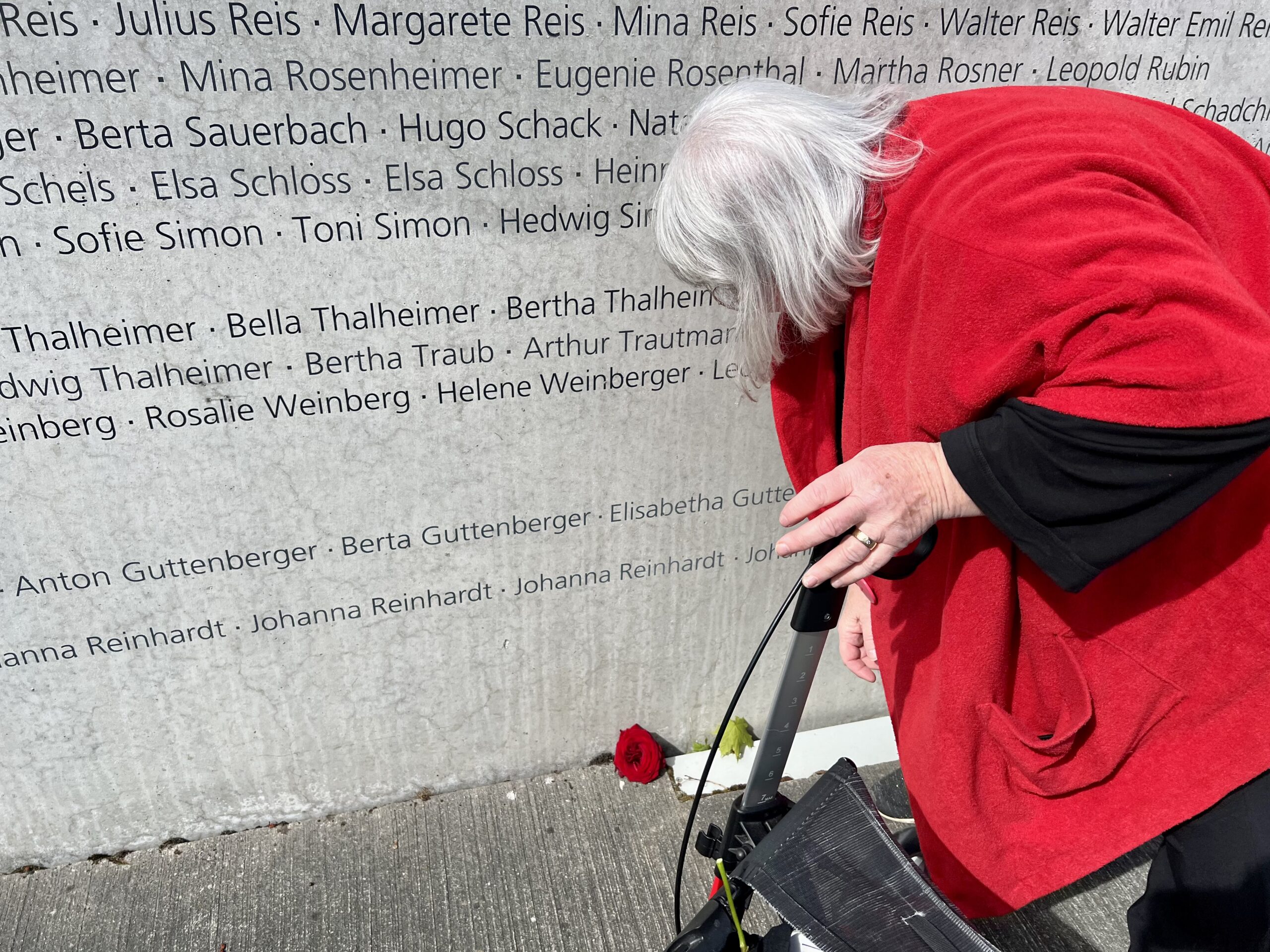 Génocide des Roms et&nbsp;Sintés : 80 ans après, «&nbsp;la&nbsp;haine est toujours d’une intensité stupéfiante&nbsp;»